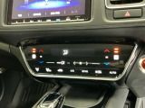 運転席/助手席シートヒーターで寒い日もすぐに温かくなり快適に過ごせます。2段階の温度調整が可能です