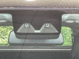【スマートアシスト】走行中に前方の車両等を認識し、衝突しそうな時は警報とブレーキで衝突回避と被害軽減をアシスト。より安全にドライブをお楽しみいただけます。