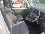 当店のお車をご覧いただきましてありがとうございます。お車についてのご質問やお見積りのご依頼、ご購入にあたってのご相談などお気軽にお問い合わせ下さい!