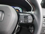 ステアリングスイッチ装備!運転しながら手元でオーディオやマルチインフォメーションの操作などができます。