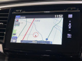 【メーカーオプションナビ】工場で装着する(機種専用ナビ)内装と一体感があります!ナビ、オーディオ機能も充実です!