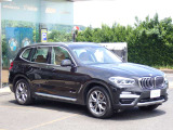 BMW在庫保有台数常時100台以上!ご来店の際はBMW本店(厚木市下荻野140-1)にご来店ください!弊社自慢の全天候型ショールーム!BMW在庫保有台数常時100台以上ございます!