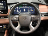 【純正革巻きステアリング】上質な革を使用することで、手にしっかり馴染みとても運転しやすいハンドルです♪