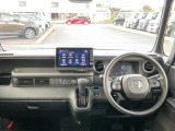 ミニバン並みの目線の高さなので前の見通しが良く運転しやすいです☆