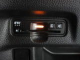 今や標準装備になりつつあるETC車載器も装着されております。料金所を通過するときも楽々です。