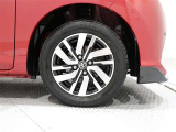 タイヤサイズは(165/65R14)で純正アルミホイールです。