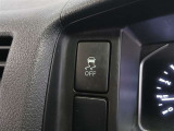VSC(滑りやすい路面での横滑りを抑え車両の安定性を保つための機能)搭載ですが、雪道などから脱出する時はOFFすると脱出しやすくなる場合があります