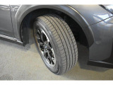 タイヤサイズは225/60R17です