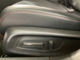 電動シートなので、お好みのシートポジションへの移動もスムーズに行えます。