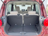 積み下ろしのしやすいデッキにはたっぷりと荷物を積み込んでいただけます。遊びから仕事まで、様々なシーンで頼れます♪