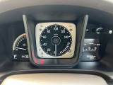 メーターも見易いレイアウトで安心ドライブをサポートします!