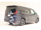 ★★★トヨタ認定中古車★★★ 1年間走行距離無制限の「ロングラン保証」が付いています。全国約5,000ヶ所のトヨタのお店で保証修理可能です。お出かけ先でも安心です。選べる延長保証もご用意しています。