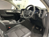 XC40 T4 モメンタム 
