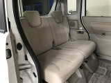 ゆとりある広々とした車内空間は、ドライブを始め買い物やレジャーなど、幅広く活躍します。一人でもみんなとでもお出かけを楽しみましょう!