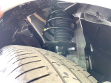 お車を安心してお乗りいただく為には、足回りの定期点検が欠かせません。サービスサポート(有償保証)では無料点検もご提供しており、安心のカーライフをお過ごしいただけるサポート体制が整っています。