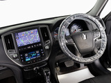 使いやすさや安全性を追求したステアリング周り!高級車ゆえにスイッチ類が多いのも特徴ですね!考え尽くされた配置ですぐに使いこなす事が出来ますのでご安心下さい!是非、体感してみて下さい!!