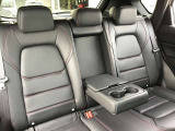 2列目シートも人間工学に伴った構造になっております☆長時間乗車しても疲れにくくなっておりますのでぜひ一度乗ってご体感ください!