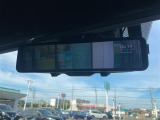 【 デジタルインナーミラー 】車両後方カメラの映像をミラーに映すことが出来ます! そのため、後席に人や荷物があって後方が見えづらい場合でもしっかり視界を確保することが出来ます!