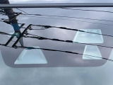 【スマートブレーキサポート】走行中に前方の車両等を認識し、衝突しそうな時は警報とブレーキで衝突回避と被害軽減をアシスト。より安全にドライブをお楽しみいただけます。