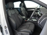 Audi車はどの車種も全てレザーハンドルです。そこにはAudiのこだわりがあり質感の高いレザーでしっかりと手に馴染み、高級感を演出します。