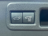【パワーバックドア】スマートキーや運転席のボタンを押すだけでリアゲートが自動で開閉します!荷物を持っている時や、高い位置にあるバックドアを閉める際に便利な機能です♪
