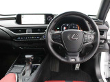 運転席廻りです。