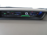 メーターはインテリアの上部にあり運転中でも視線移動が少なく安全です☆☆☆