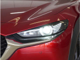 【LEDヘッドライト】省電力で長寿命の明るく運転しやすいLEDヘッドランプです。明るく照らすので暗い夜道からお客様を守ってくれます。お近くの広島マツダまでお越しください。