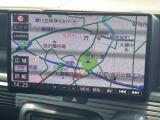 お出かけの際に安心のナビ付です☆バックカメラ機能で駐車もスムーズに行えます。
