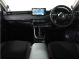 ◆視界広々で非常に運転しやすくロングドライブでも疲れを感じさせないすっきりとまとまったインパネ周りです。