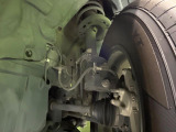 お車を安心してお乗りいただく為には、足回りの定期点検が欠かせません。サービスサポート(有償保証)では無料点検もご提供しており、安心のカーライフをお過ごしいただけるサポート体制が整っています。