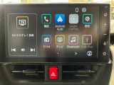 【9インチスマホ連携ディスプレイオーディオ】 対応しているスマホアプリを大画面で使えます!フルセグテレビやラジオの視聴、Bluetooth接続による音楽鑑賞、ハンズフリー通話なども利用可能です。