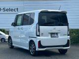 より綺麗なお車に乗りたい方には当社自慢のボディーコーティングをおススメします!細かい傷も目立たなくなり、普段のお手入れも楽になります。