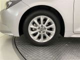 機敏さを引き立てる純正アルミ 205/55 R16 装着!