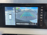 アラウンドビューモニターは4方のカメラで真上から車を見たようにモニターで確認ができる日産の自慢の装備です。是非実際の車で体感してみてください。