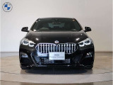 【キドニーグリル】BMWは約90年もの間、ほぼ全ての車両にひと目でBMWだと分かるこの特徴的なフロントグリルが備えられ、デザイン・アイコンとして親しまれてきました。