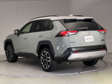 【ワイド保証】日産販売店の中古車には、無料で保証が付いています。走行距離無制限で、無料保証期間は1年間から。品質に自信があるから実現した、日産ならではの保証です。