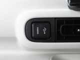 USB&HDMI差し込みあります。