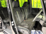 運転席シート廻りは使用感も少なく、良好な状態となっています。丁寧に使われていたことがよくわかりますね。
