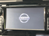 【メーカー純正ナビ】インテリアに溶け込むスタイリッシュな「専用設計」メーカーナビを装備♪視認性や操作性など基本性能にも優れ、より上質なカーライフをお楽しみいただけます。