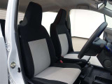 見通しのよいすっきりとした視界で、誰でも運転しやすいです。運転のしやすさは疲れにくさにも繋がりますよ♪