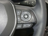 【レーダークルーズコントロール】(全車速追従機能付)付きです。車速に応じて追従支援してくれるので、ロングドライブも快適です。詳細は販売店スタッフまでおたずねください。