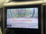 【バックカメラ】駐車時に後方がリアルタイム映像で確認できます。大型商業施設や立体駐車場での駐車時や、夜間のバック時に大活躍!運転スキルに関わらず、今や必須となった装備のひとつです!