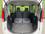 普段のお買い物や通勤、送迎等に十分な荷室スペースを確保しております。セカンドシートを倒すと、大きな荷物の積載も可能です♪