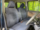 運転席シート廻りは使用感も少なく、良好な状態となっています。丁寧に使われていたことがよくわかりますね。