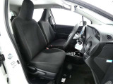 【内装クリーニング】室内は、トヨタの自動車クリーニング&ldquo;まるまるクリン&rdquo;を施工済です!シートはもちろん床面も、すっきりキレイ♪自信の仕上がりを、ぜひご覧下さい!!