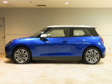 MINIオーナーのために設計されたオリジナルのMINI自動車保険がございます。車のことは全ておまかせください。