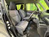 運転席シート廻りは使用感も少なく、良好な状態となっています。丁寧に使われていたことがよくわかりますね。