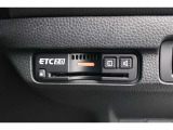次世代型ETC2.0 を装備。特定の有料道路での割引や交通情報の受信が可能です。