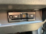 場所を取らず、見た目もスッキリとしたビルトインタイプのETC車載器です!